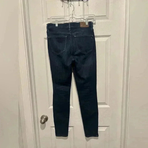 Madewell High Rise Skinny Jeans. Size 27. Style # F8990. - Picture 4 of 10